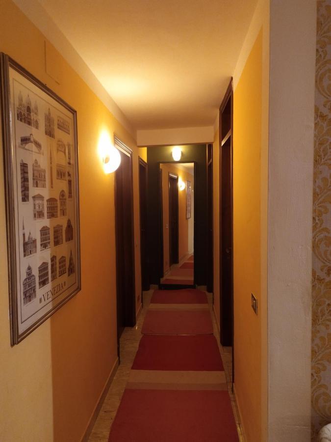 Hotel Two Steps From Rialto Bridge Wenecja Zewnętrze zdjęcie